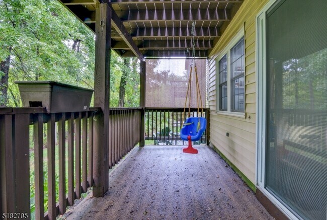 Building Photo - 78 Canterbury Rd