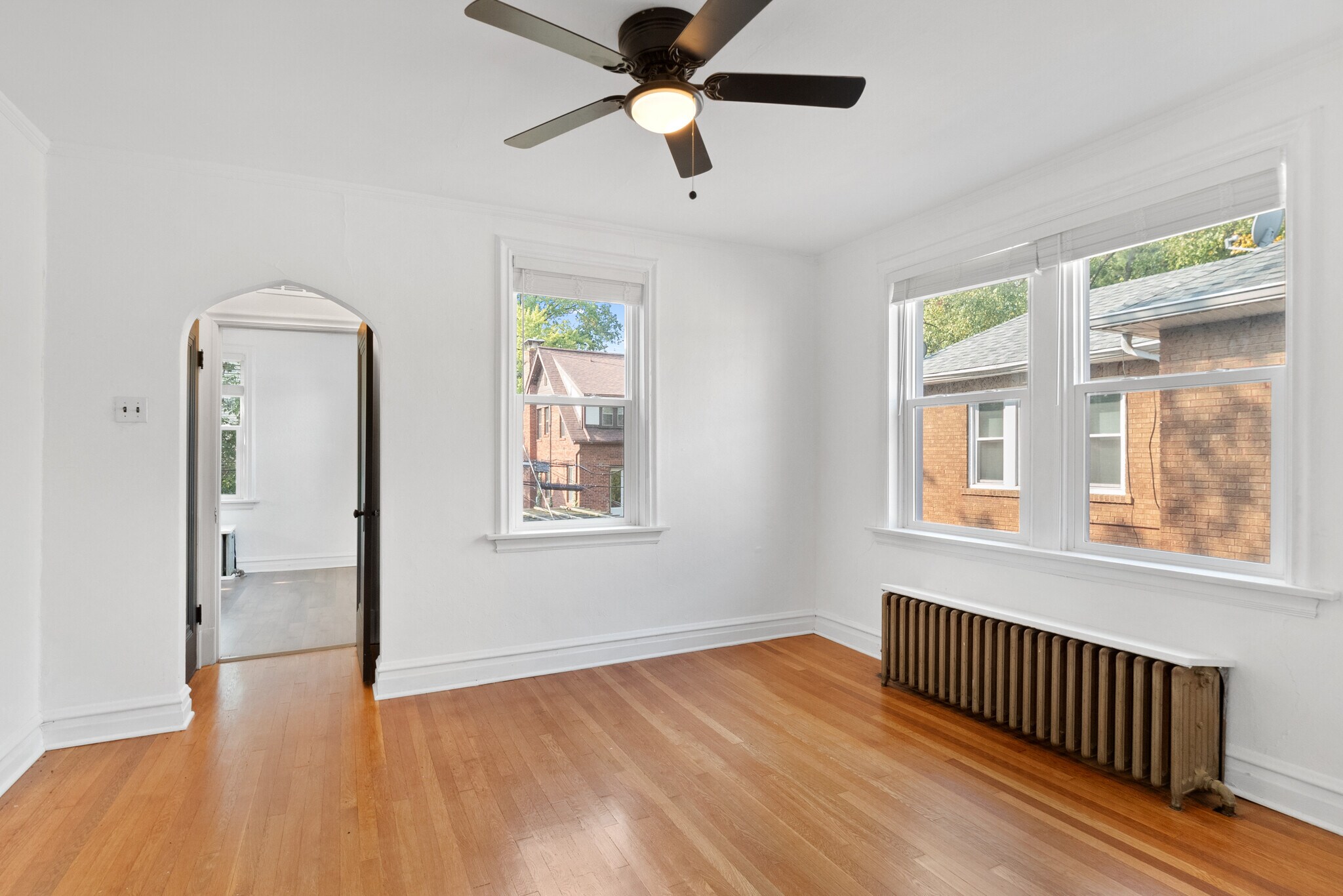 Building Photo - 7246 Amherst Ave