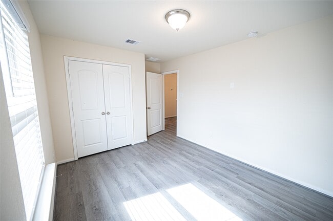 Building Photo - 10730 Nathaniel Valley Path