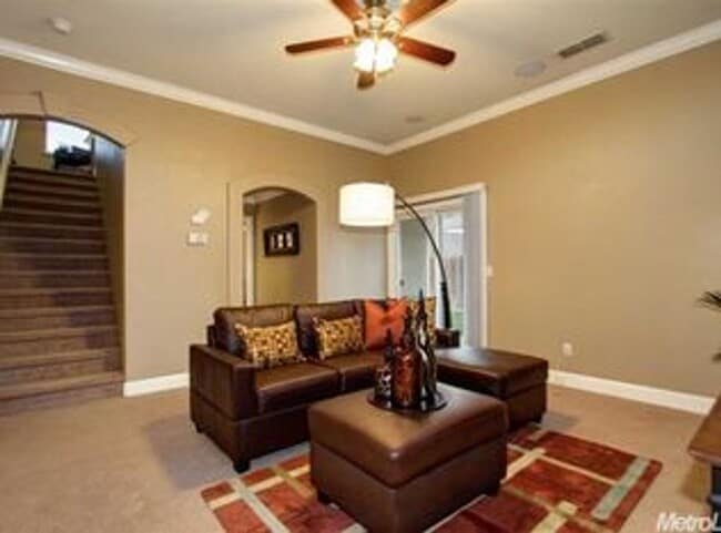 Building Photo - Beautiful 4-Bedroom Home in West Roseville – Available Now! SEE VIDEO