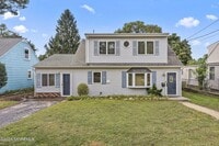 Building Photo - 21 Fairway Dr
