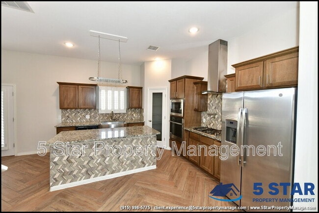 Building Photo - 6933 Copper Town Dr