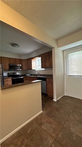 Building Photo - 201 Kendall Ln