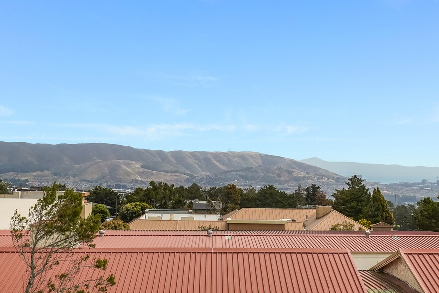 Building Photo - 3550 Carter Dr