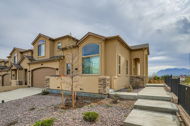 Building Photo - 791 Little Bear Grove