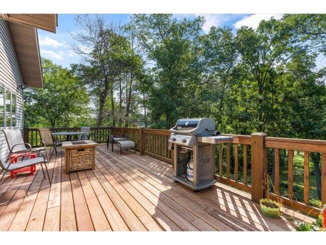 Building Photo - 11423 Fawn Lake Rd