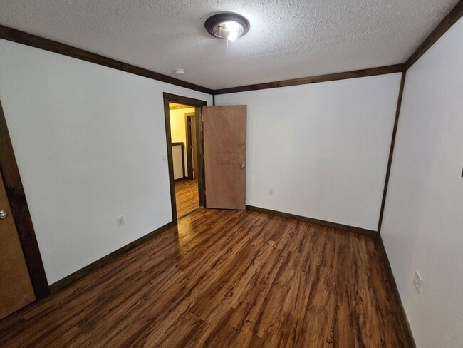 Building Photo - Little Beaumont