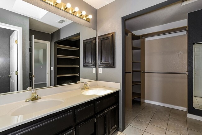 Building Photo - 3 BR/3BA | Large Single Family Home | 2-Car Covered Parking | With Pool!