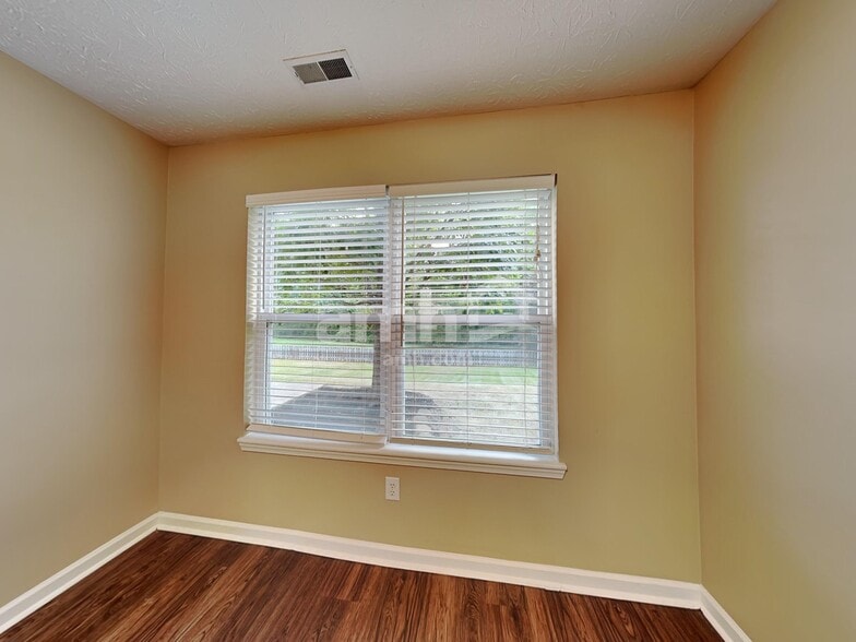 Building Photo - 5391 Ripplingbrook Way