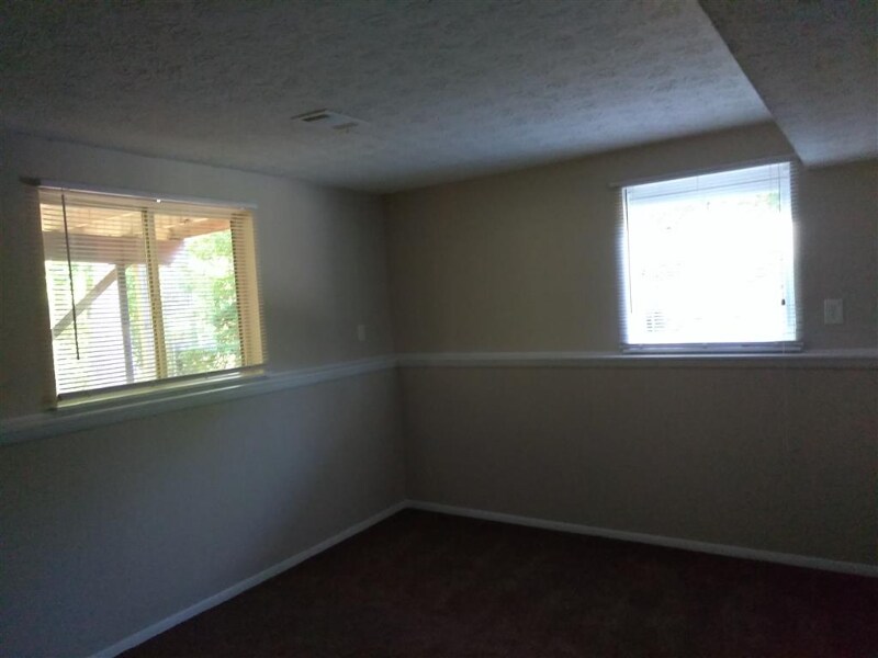 Building Photo - 5249 Martins Crossing Rd
