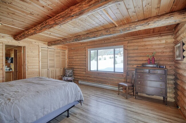 Building Photo - 5406 Henrys Lake Rd