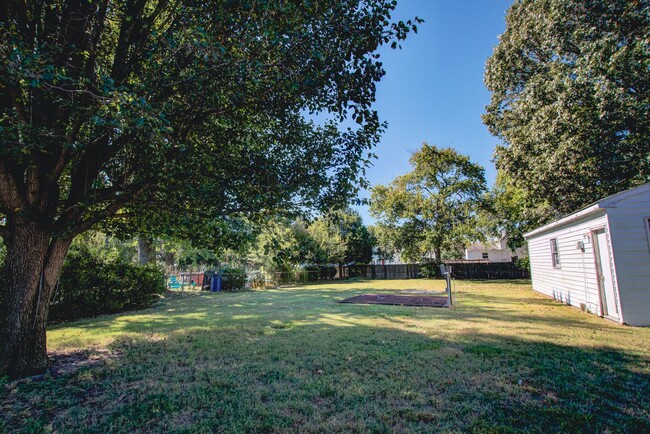 Building Photo - Patrician Manor, Hampton