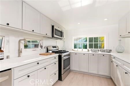 Building Photo - 265 Mayflower Dr