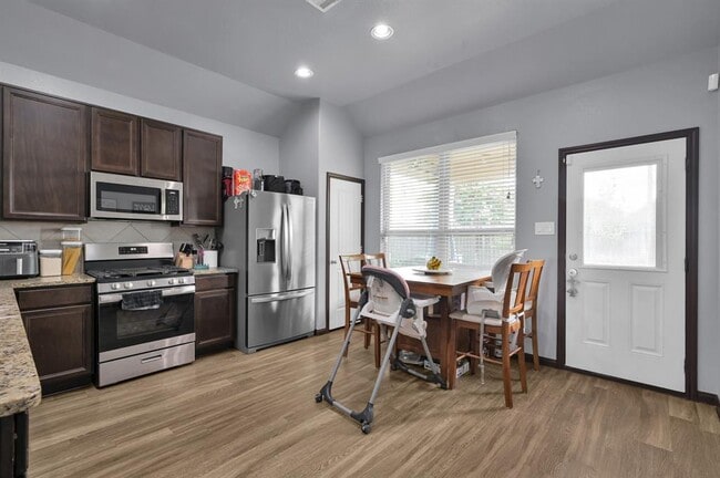 Building Photo - 3554 Paganini Pl