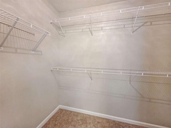 Building Photo - 4445 Brookridge Dr SW