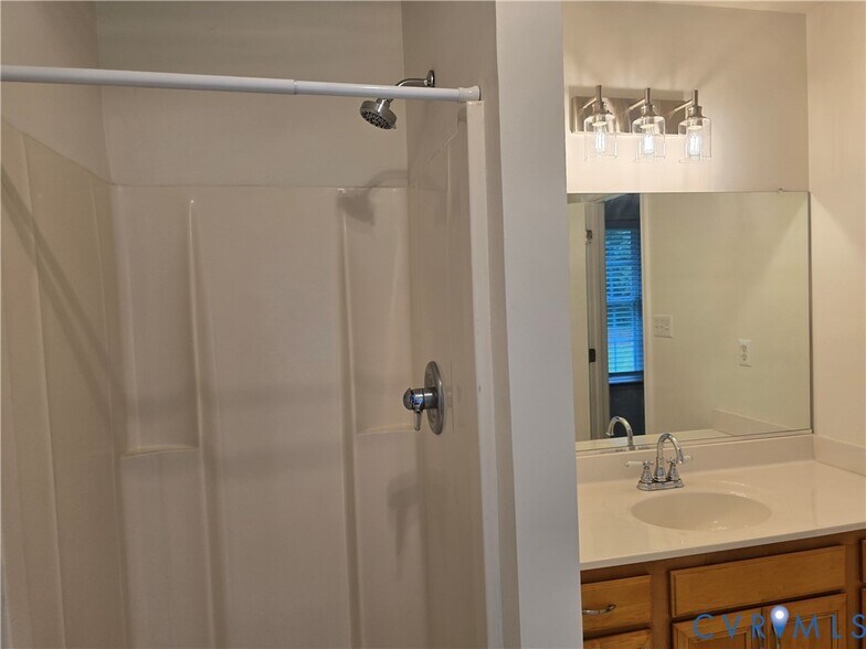 Building Photo - 5607 Jessup Station Pl