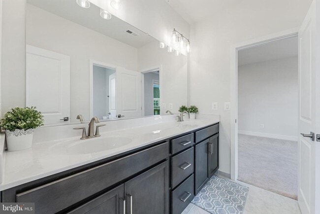 Building Photo - 23765 Fairfield Knl Ct