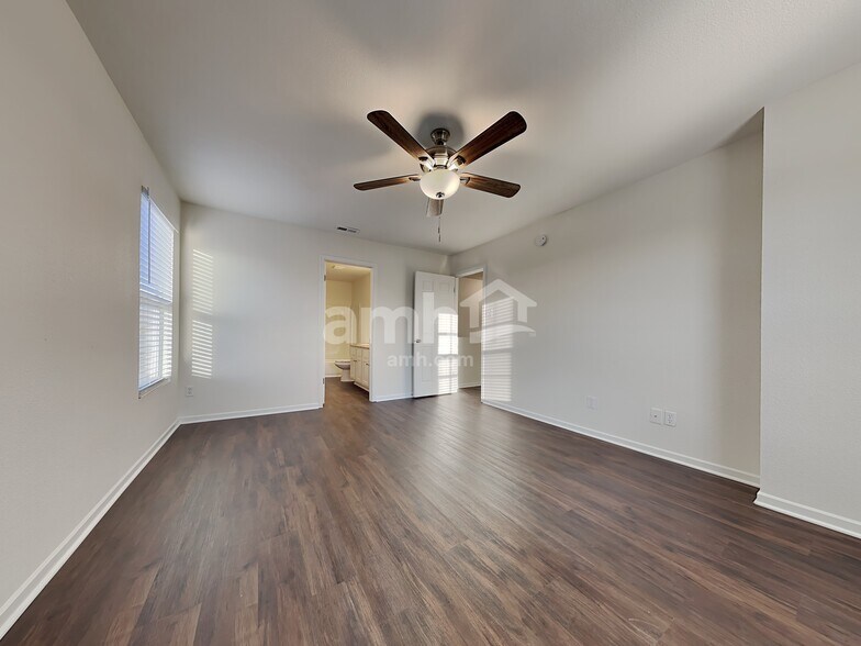 Building Photo - 1503 Pencross Ln