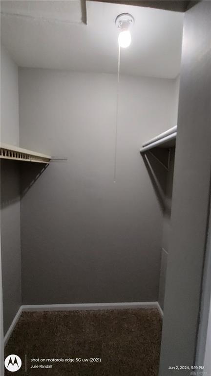 Building Photo - 4629 Far Hills Ave