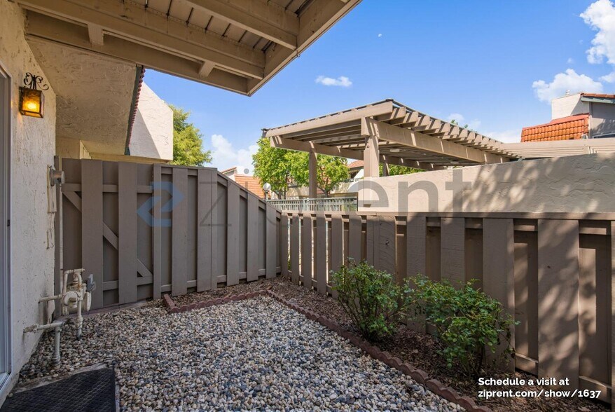 Building Photo - Unit #54