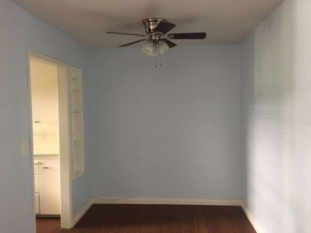Dining Room - 4435 E Ocean Blvd