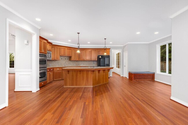 Building Photo - Stunning Sammamish Home, this home is a lifestyle!!