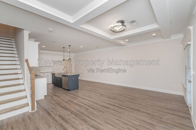 Building Photo - 319 Sumac Trail