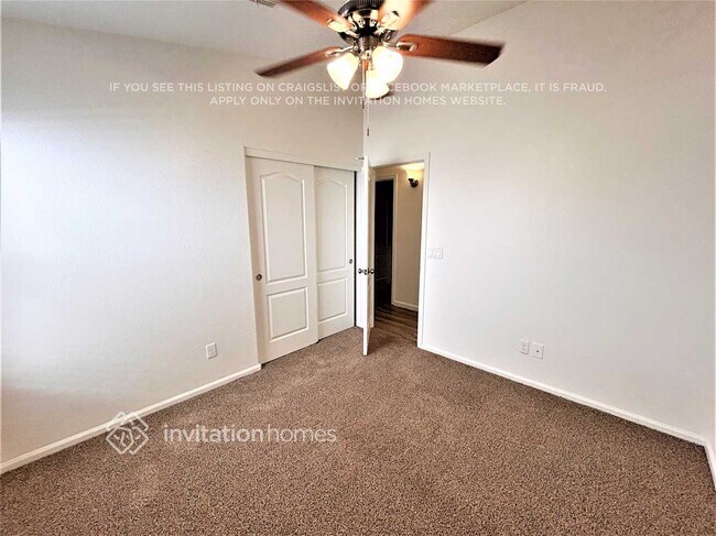 Building Photo - 12323 W Rancho Dr