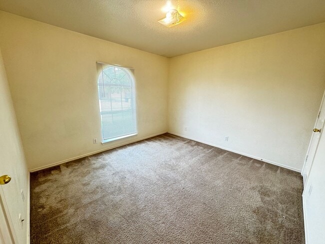 Building Photo - 3411 Warfield Dr