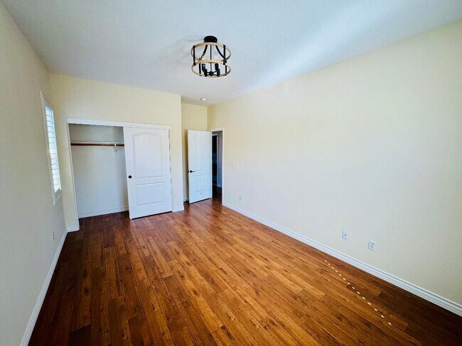 Building Photo - 1126 Usha Ln