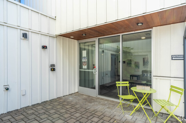 Entrance - Montisi Apartments