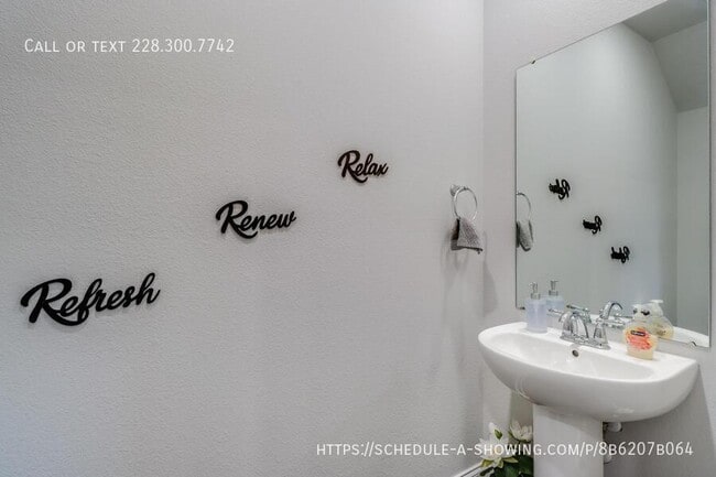 Building Photo - 114 Debuys Rd