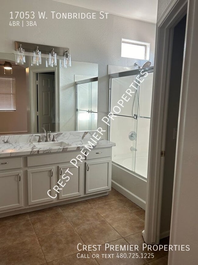 Building Photo - 17053 W Tonbridge St