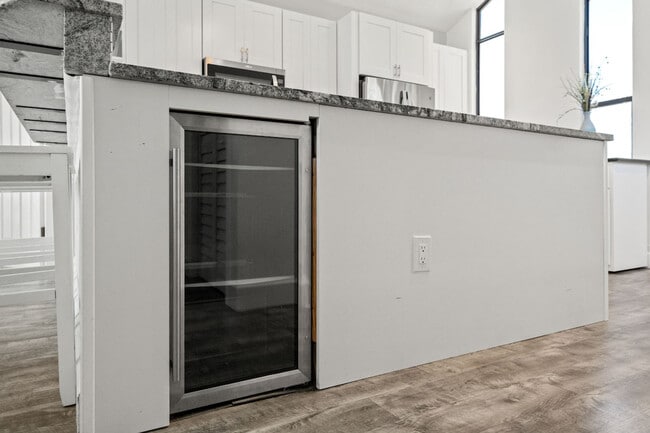 Building Photo - 4004 Centavo Ct