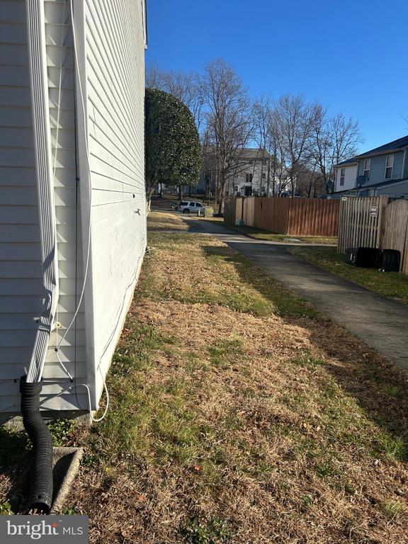 Building Photo - 11231 Joyceton Dr