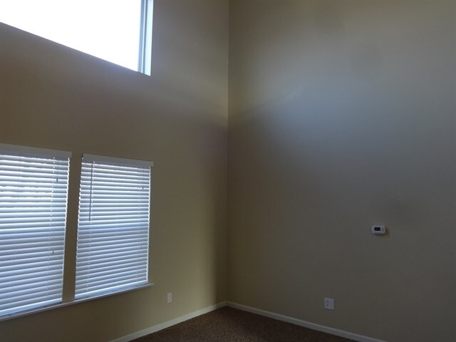 Building Photo - 987 Drayson Dr