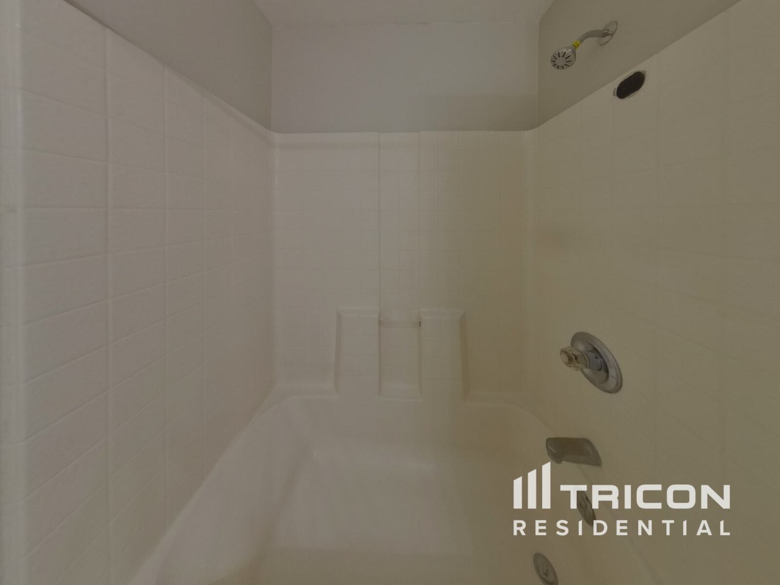 Building Photo - 321 Placid Lake Dr