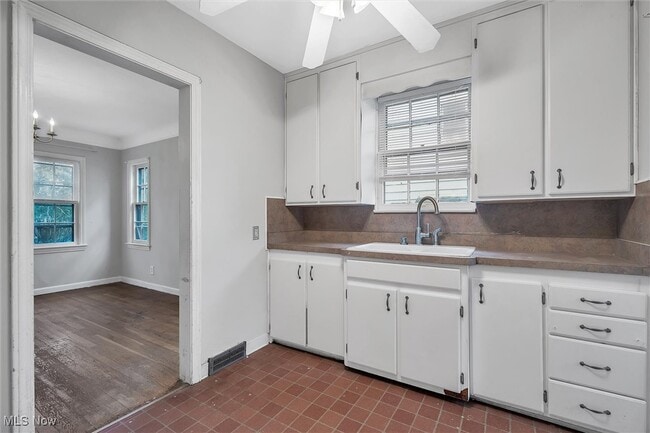 Building Photo - 3559 Berkeley Rd