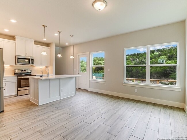 Building Photo - 16011 Babcock Rd