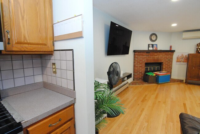 Building Photo - 7 Meadowview Cir