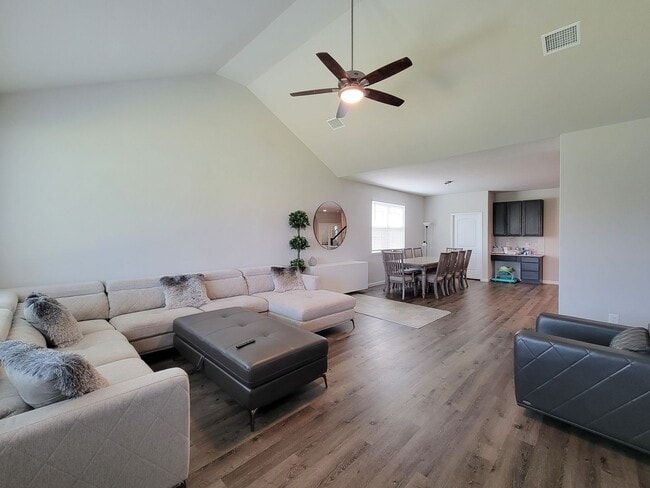 Building Photo - THIS THREE BED, FOUR BATH, CANAL FRONT HOM...