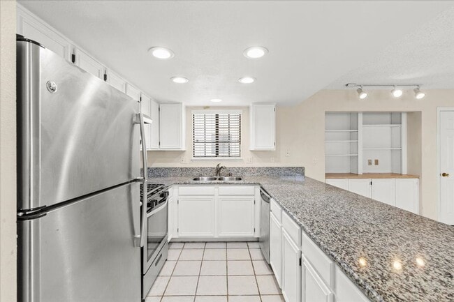 Building Photo - Completely Remodeled Kitchen on 12-1-25, Summerlin Condo, 2 Bedroom, No Carpet