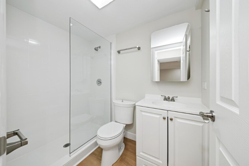 Building Photo - 700 Perrie Dr