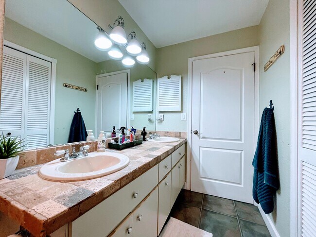 Building Photo - 1701 NW 97th Terrace