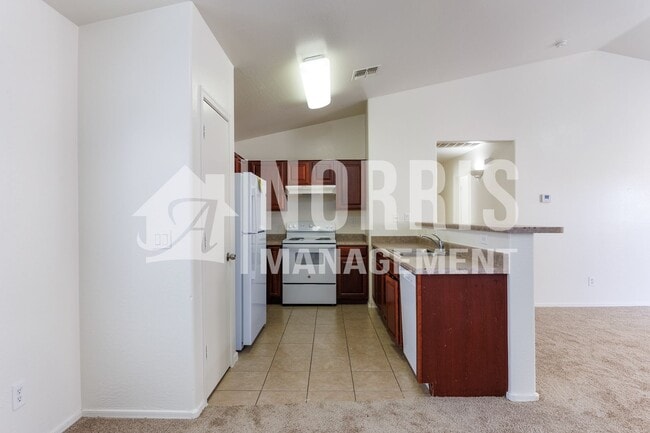 Building Photo - Beautiful Remodeled Home in Florence