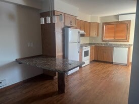 Building Photo - 36264 Kopp St