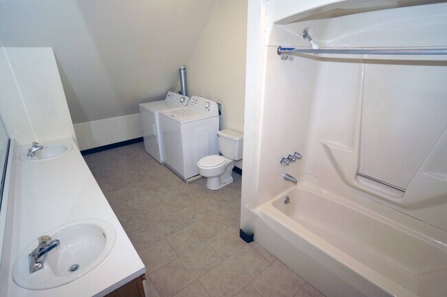 Bathroom - Wellesley Place