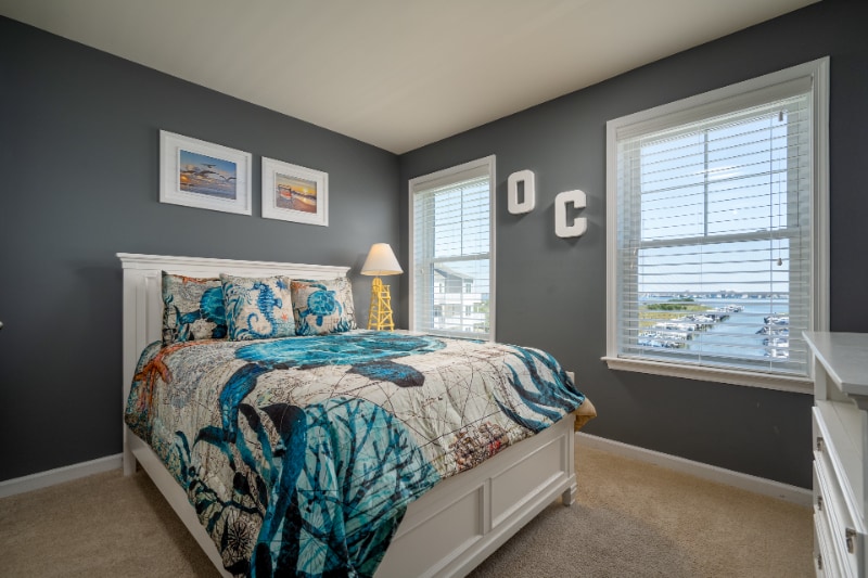 Building Photo - 9905 Seaside Ln