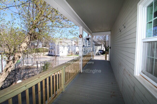 Building Photo - 40 Grove St