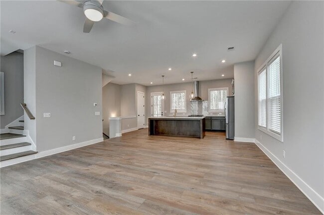 Building Photo - 106 Pinecone Pkwy